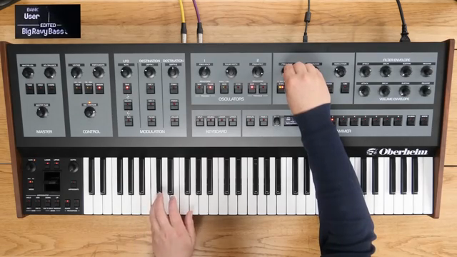 Du hörst, es klingt anders dort, es hat einen zerreißenden Ton, und das ist, was der Sync macht.