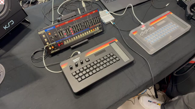 Der Preis bis Mitte Juni, bis zur Veröffentlichung, ist es jetzt auf Indiegogo erhältlich.