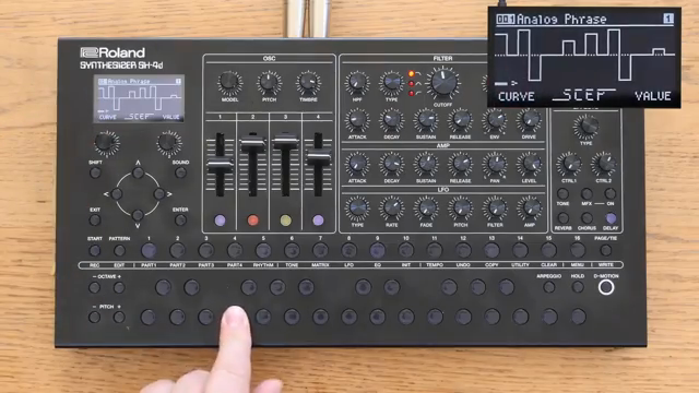 Wie Sie hier sehen können, haben wir einen Step-Sequenzer.