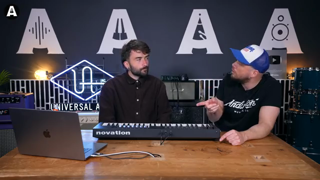 Es hat ein viel besseres Display. Dies ist ein hochauflösenderes Display.