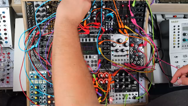 So benutzt man Umschläge zum Panning, von links, das nichts ist, nach rechts, wie ein VCA.