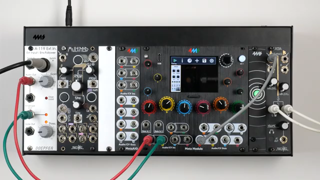 So wird sich die Verzögerungszeit basierend darauf ändern, wie laut oder leise ich in das Mikrofon singe.