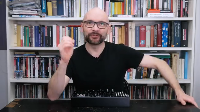 Ich möchte wissen, ob wir all diesen obskuren Synth-Wahnsinn mit seinen seltsamen Stimmungen in ein echtes Arrangement passen können.