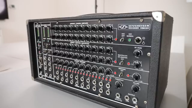 Ich weiß genau, dass Jean Michel Jarre einen hat und Kraftwerk.