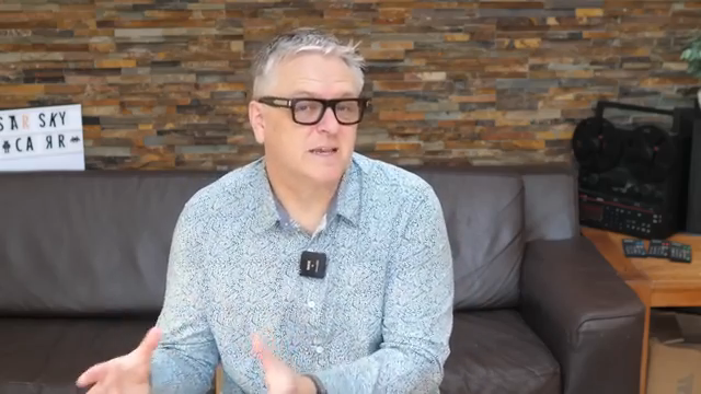 Und ich versuche hier nicht wirklich, irgendetwas zu beantworten. Ich stelle nur die Fragen.