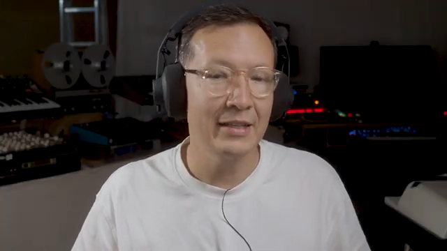 Du beginnst mit einem sehr großen Klang, der aus deinem Oszillator kommt, und dann verwendest du Dinge wie Filter und Hüllkurven, um diesen…