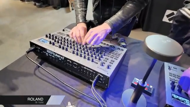 SanjayC enthüllt den Synth-Schlag auf der Synth Expo 2025