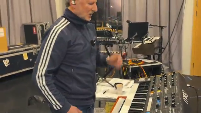 Matt Johnson’s Keyspace: Synths für die Funk-Arena