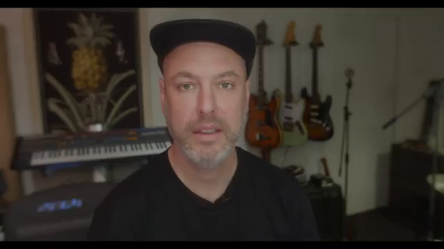 Indem man ein einfaches musikalisches Pattern wiederholt, aber darüber eine längere Automation-Phase legt, kann man mit einer sehr…