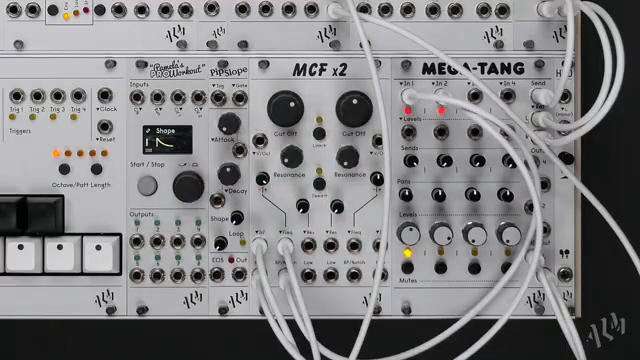 Sofort entsteht ein Klang, der an tropfendes Wasser erinnert.