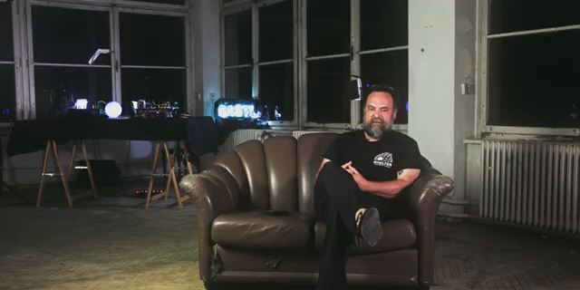 Bastl Instruments Softpop SP2: Kollaboration, Chaos und die leuchtende Kugel