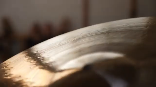 Ich habe Becken nur aus der Distanz gesehen und manipuliert und sie als Artefakte aus einer anderen Dimension betrachtet.