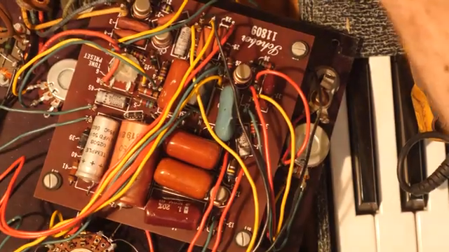 LOOK MUM NO COMPUTER vs. Der Schober Tunesmith: Vintage-Kuriosität oder geheime Waffe?