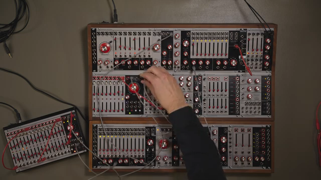 Jedes Mal, wenn er diesen ersten Schritt erreicht, sendet er einen Puls an den Strobe-Eingang.