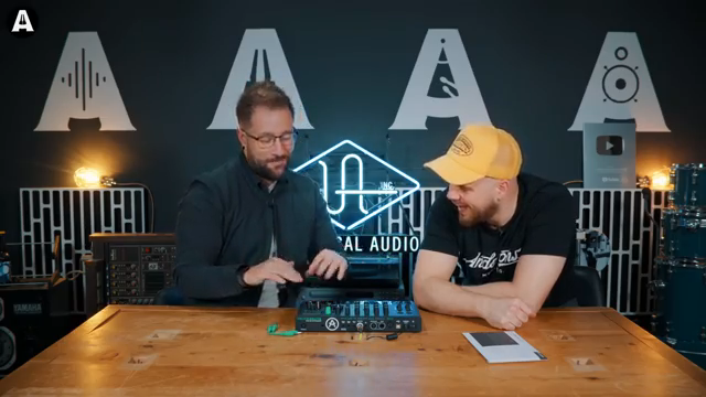 Sehr verspielt, sehr fetter Sound. Radikal einfach in der Umsetzung, aber was man rausholen kann, ist ziemlich vielseitig.