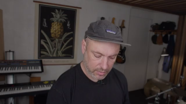 Wenn ich im Mixer eine andere Scene starte, verändert sich das Ganze. Und wenn ich zum gespeicherten Projekt zurückspringen will, lade ich…