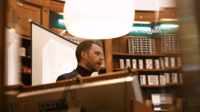 Moog Music und die Ursprünge des Modulars: Hören, Spannung und das menschliche Ohr