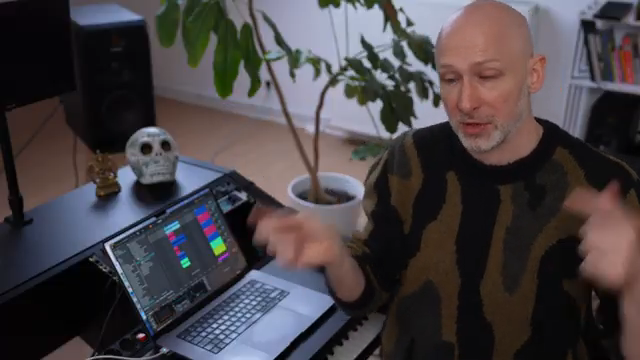 Das bedeutet, dass der Klang einen Anfang, einen Höhepunkt und ein Ende irgendeiner Art haben muss.