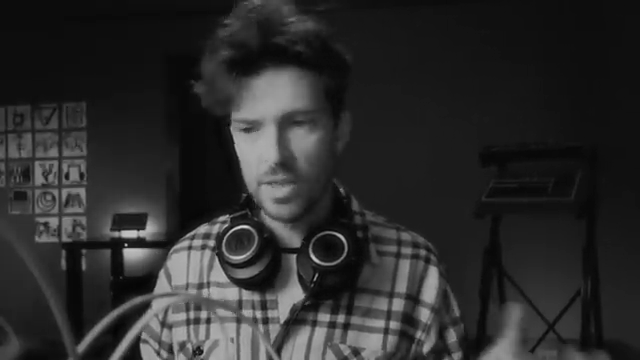 Dadurch nimmt der Record-Button und -Eingang in ein neues Splice auf, statt zu overdubben.