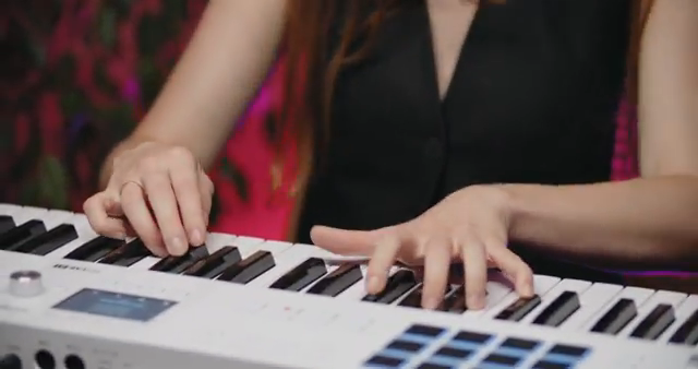 Keylab MK3 ist ein inspirierender und intuitiver Keyboard-Controller, der deinen Musik-Workflow persönlicher und angenehmer macht als je…
