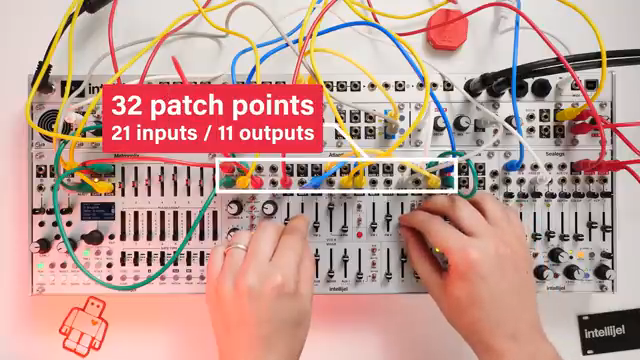 Du kannst Atlantix selbst patchen, um seine Architektur komplett umzubauen, oder externe Module einbinden, um neue Elemente einzuführen.