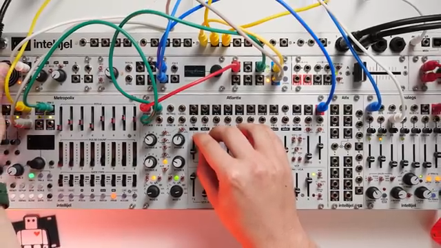 Atlantix hält die klangliche Erkundung einfach, bringt aber auch eine Komplexität mit, die mit dir und deinem Eurorack-System wachsen kann.