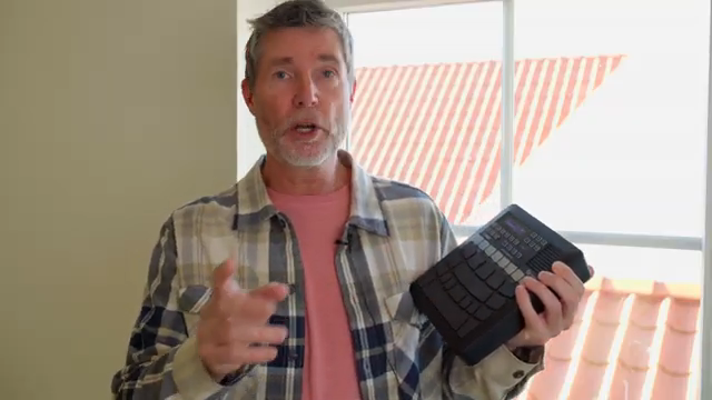 Du brauchst so ein Teil nicht, um bei diesem Videokurs mitzumachen. Benutz einfach deine Finger, falls du sonst nichts hast, um ein Gefühl…