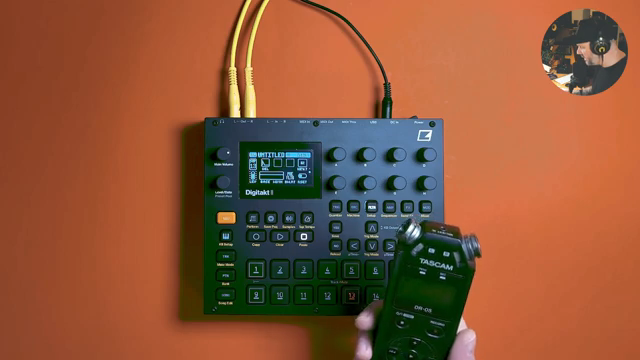 Ich nehme entweder mein iPhone oder meinen Handy-Recorder, um Field Recordings zu machen, wenn ich unterwegs bin – egal ob in der Stadt…