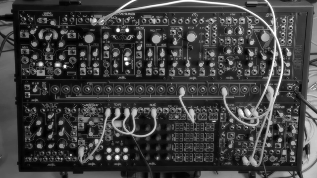 Ich mag es, die Tonhöhe eines Oszillators für Kickdrums zu sequenzieren.