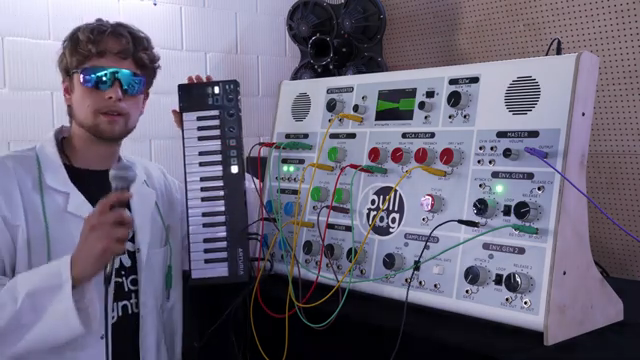 Mit dem eingebauten Arpeggiator kann ich die Notenfolge starten und die Parameter während des Spielens verändern.