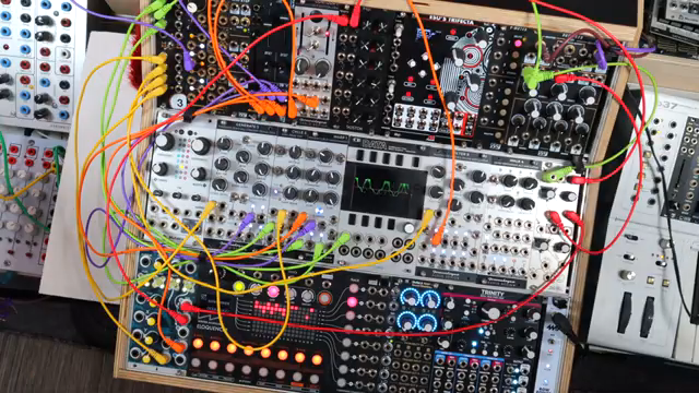 Es nimmt Audio-Rate-Modulation sehr gut an und macht das dynamisch und musikalisch.