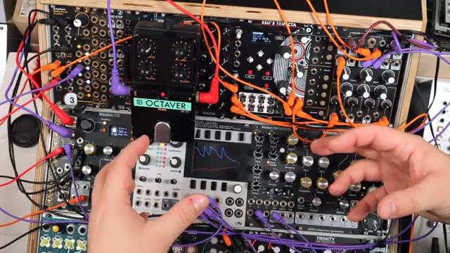 So entstehen diese doppellagigen, interessanten Pattern aus nur einer Quelle, wie hier einem einzelnen Oszillator.