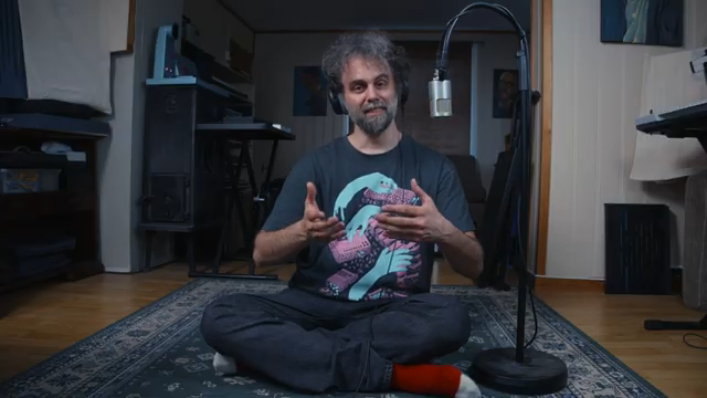 Es war keine Schule, das war eine Nachmittagsaktivität und eine Möglichkeit für sie, mit solchen Dingen wie elektronischen Musikgeräten…