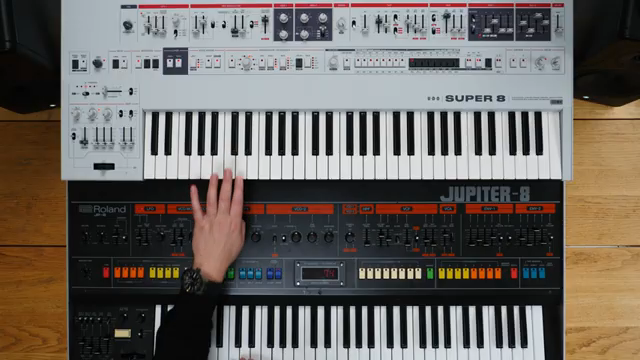Starsky Carr im Synth-Battle: UDO Super 8 vs Roland Jupiter-8 – Moderne Power oder Vintage-König?