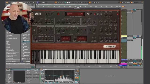 Underdog Electronic Music School: Drones, die härter drücken als dein Kick