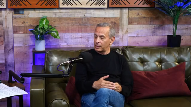 Wenn du glaubst, einen Sound gefunden zu haben, der dir gefällt, speichere ihn. Und wenn du weitergehst, speichere ihn wieder, und dann…