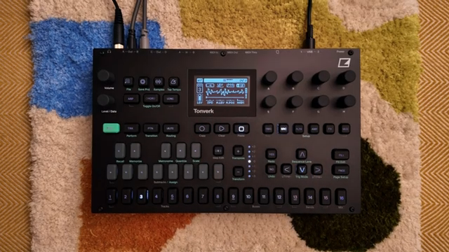 These parameters control the internal modulation.