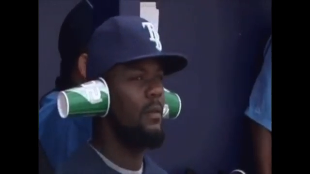 The overall tabra seems to be more shrill in the highs and a little muffled in the bass region with clearly audible aliasing.