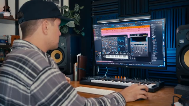 vielleicht am interessantesten: neue Fender-Gitarren- und Bass-Amp- und Effekt-Plugins.