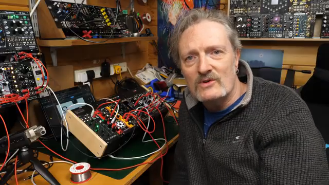 Da kann kaum etwas schiefgehen, was immer gut ist. Ich war nie verwirrt, musste nie den Kopf kratzen. Es lief einfach richtig schön durch.