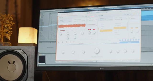 Im Kern verwendet Augmented Persia eine Hybrid-Engine, die Sampling und Synthese kombiniert.