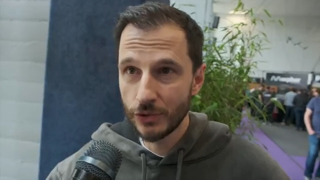 Das ist ein Zwei-Monats-Produkt, das ich allein gemacht habe – vor zwei Monaten hatte ich die Idee und arbeite seitdem ziemlich hart.