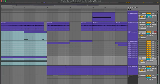 Der erste Sound, der den Track eröffnet, stammt aus einem Preset namens Atmosverb, einem sich entwickelnden polyphonen Klang mit langsam…