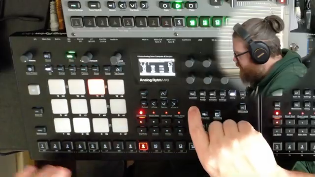Blairy’s Beatlab entfesselt die Elektron Dark Trinity: Ein Rave-Bunker im Kasten