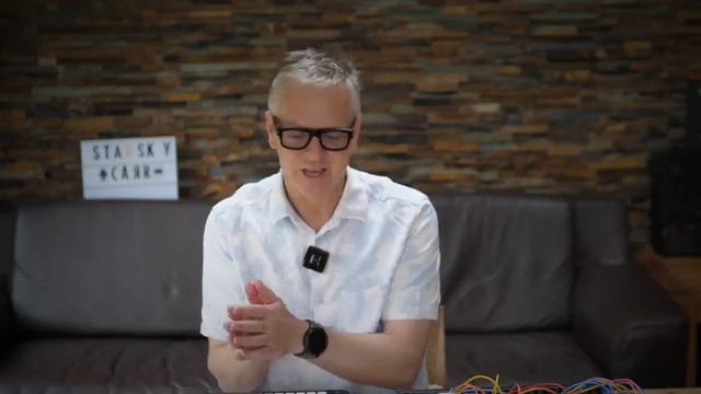 Es ist so tief, wie zu versuchen, ganz Ableton oder Logic in einem Video zu zeigen.