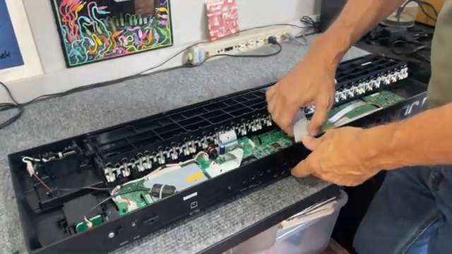 Syntaurs Keybed Survival Guide: Wenn dein Synth ausrastet